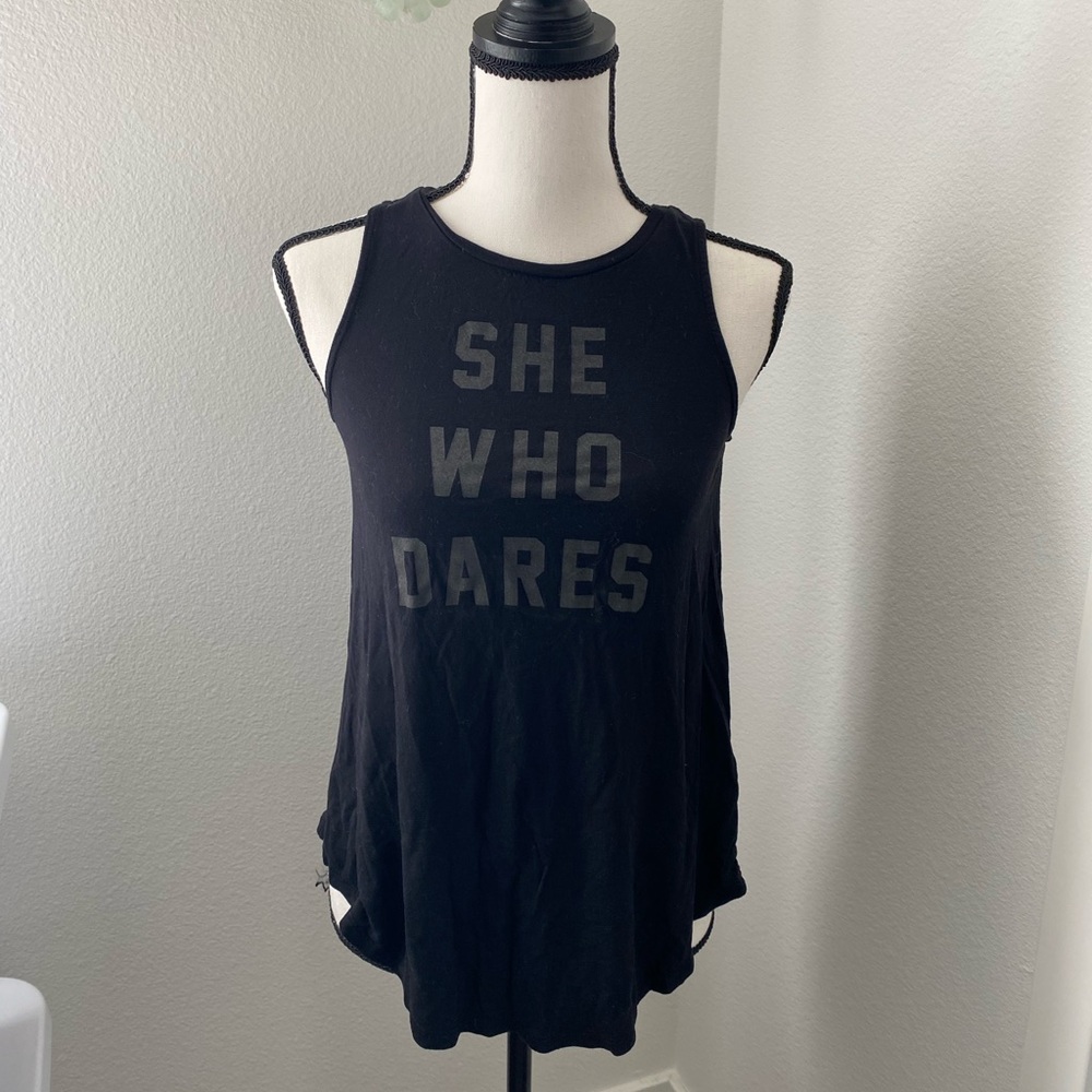 Old Navy tank top “She Who Dares” in size XS